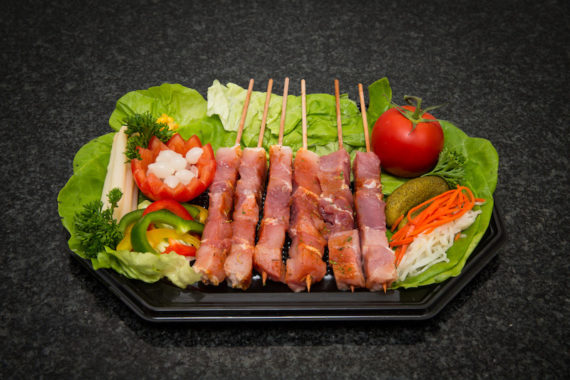 Mini brochette de porc marinée