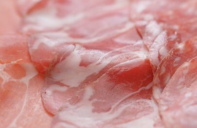 salami and sliced ham 2021 08 29 04 58 50 utc 405x264 - Super Grande Boucherie